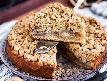 Apple Cinnamon Crumb Cake